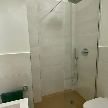 Stresa Centrale 3pax Wifi Милан